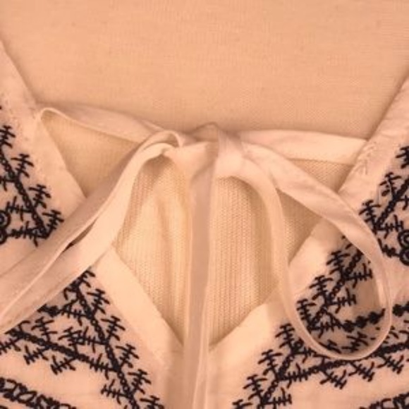 Urban Outfitters boho crop blouse NWT/ S - Picture 8 of 8